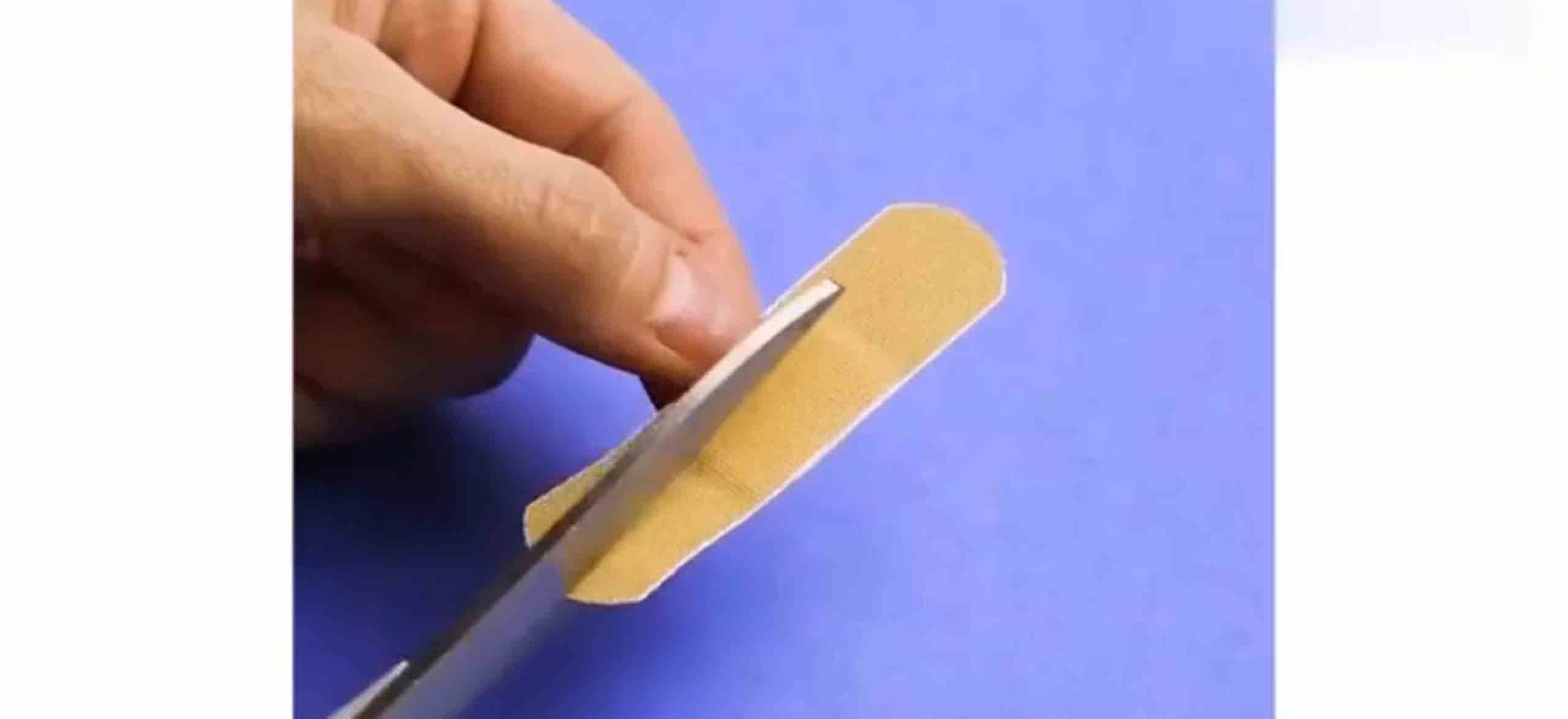 颠覆！原来创可贴一直都贴错了，这才是正确的方法