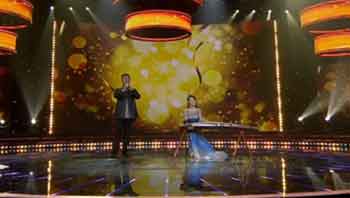 乐（演奏：王华、苏畅）