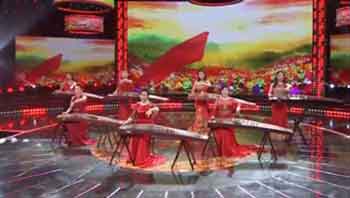 红旗飘飘（演奏：鲁东大学艺术学院泠泠筝乐团）